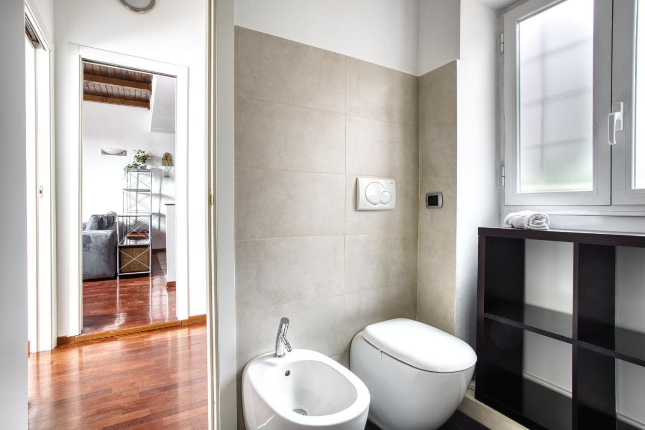 Joivy Charming Apartment In The Heart Of Isola District Милано Екстериор снимка
